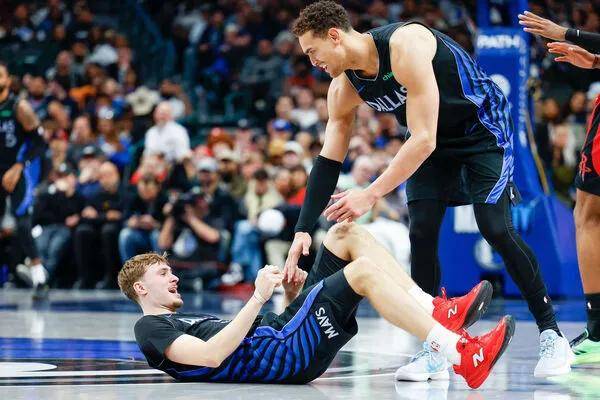 达拉斯独行侠训练开放日，国际比赛日扳平良机引欢呼，欧冠在即，轮换策略成焦点(达拉斯独行侠)-九游体育app